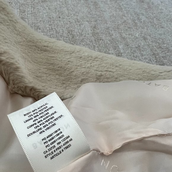 Aritzia Babaton Faux Fur Vest XXS - Picture 8 of 8